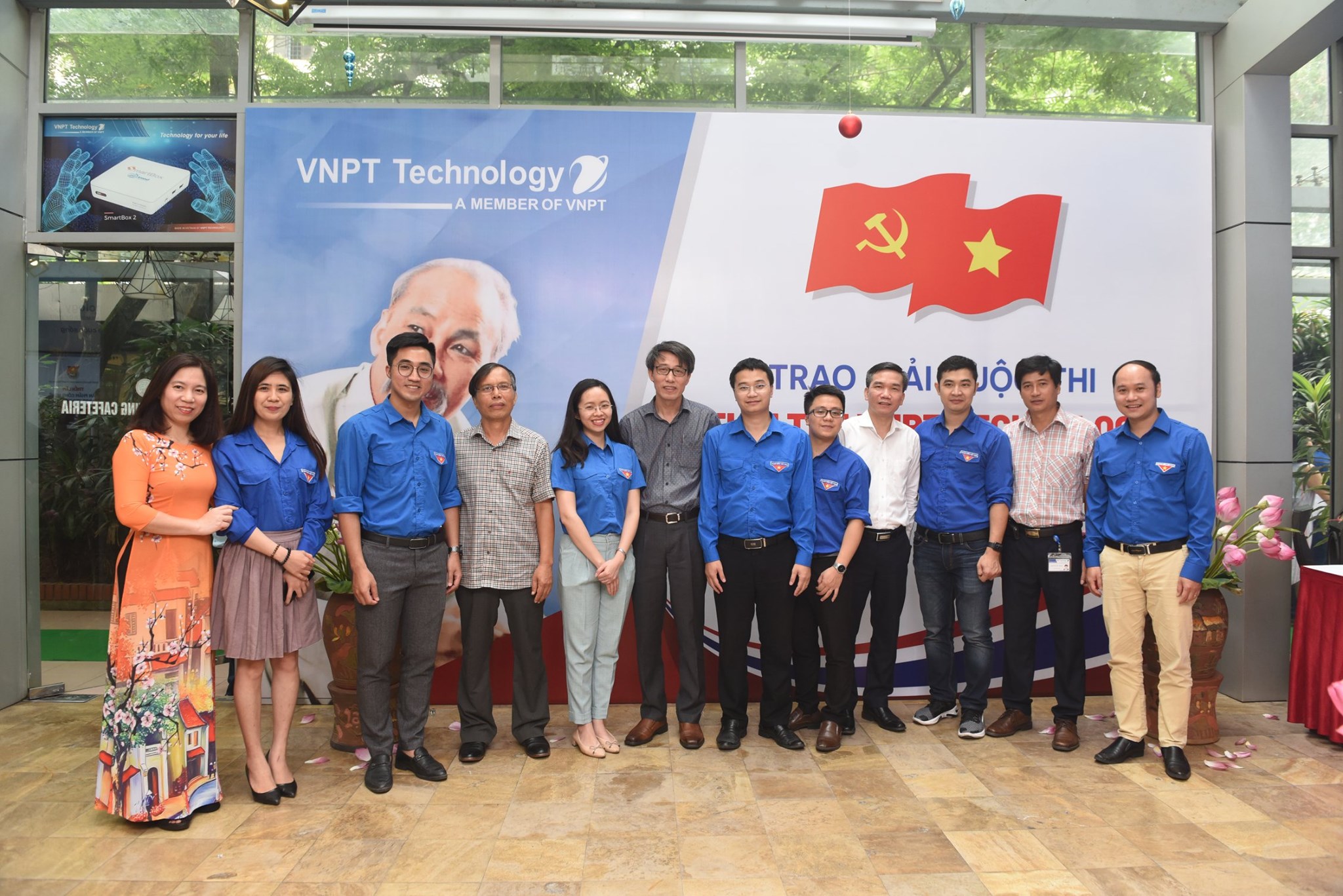 Trao giải cuộc thi “Tuổi trẻ VNPT Technology tìm hiểu về Đảng và Bác Hồ”