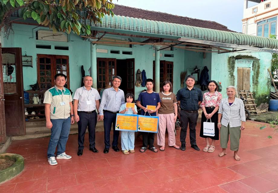 CÔNG ĐOÀN VNPT TECHNOLOGY TRAO QUÀ 