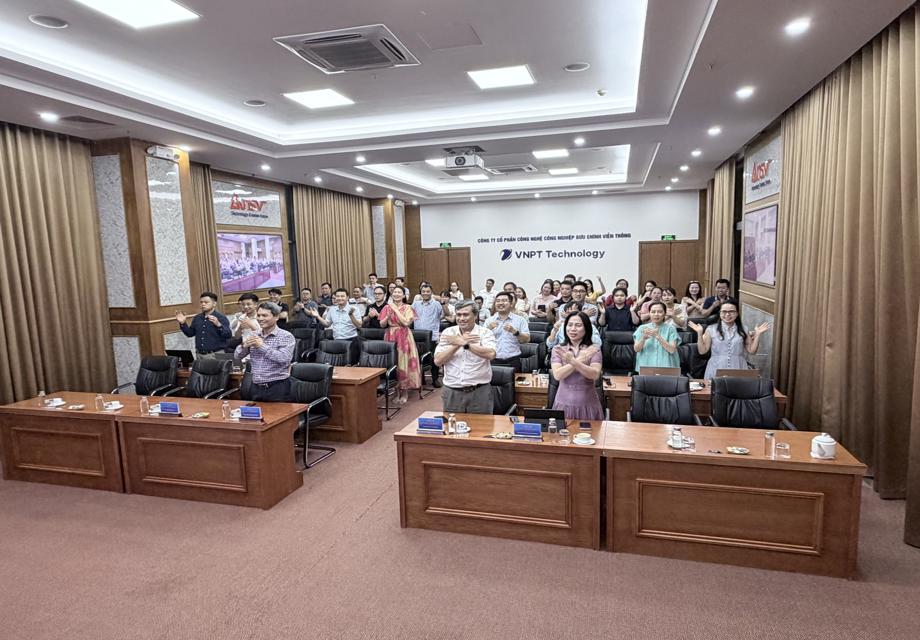HỘI NGHỊ TẬP HUẤN NGHIỆP VỤ ATVSLĐ VÀ CHĂM SÓC SỨC KHỎE CHỦ ĐỘNG